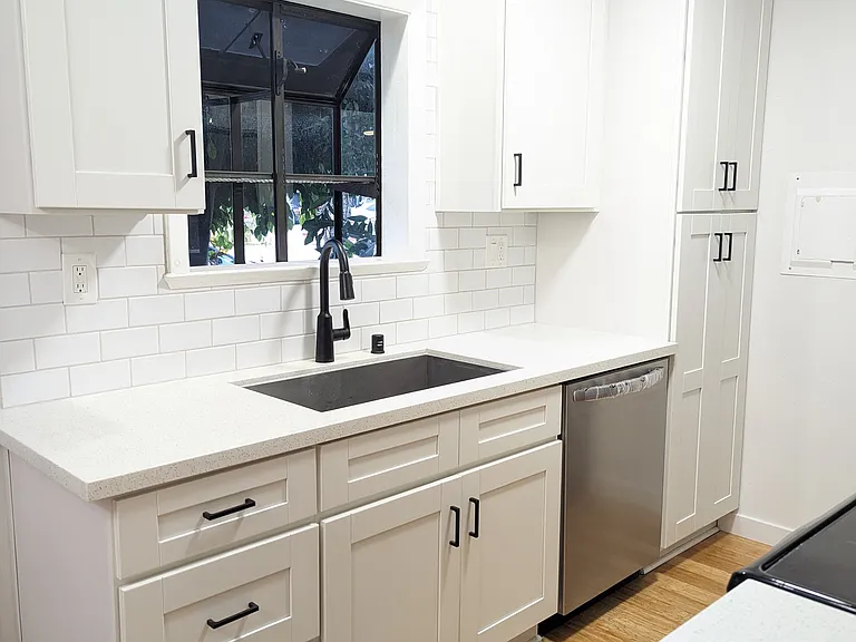 725 Coronado Ave #102 — Photo 1