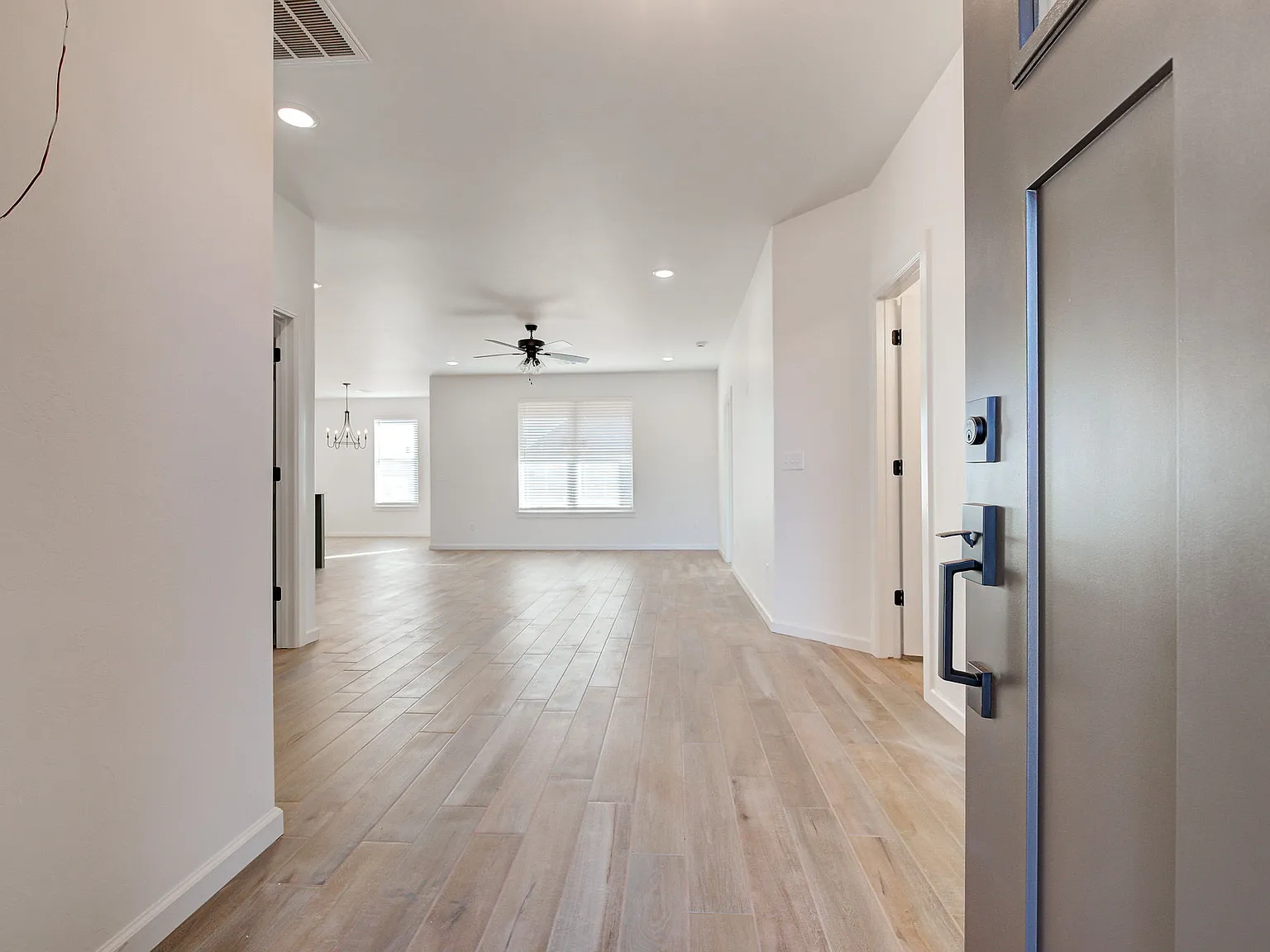 2 bed, 1412 sqft, $1,500 — Photo 3