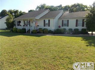 2827 Henderson Ln, Murfreesboro, TN 37130