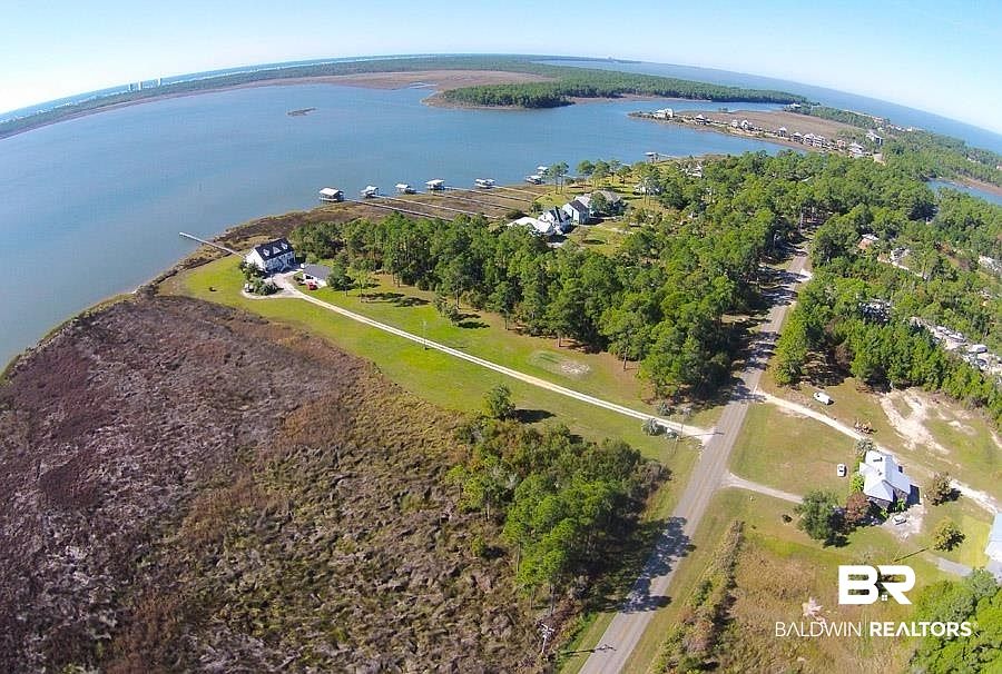 1st image of 17344 Oyster Bay Rd