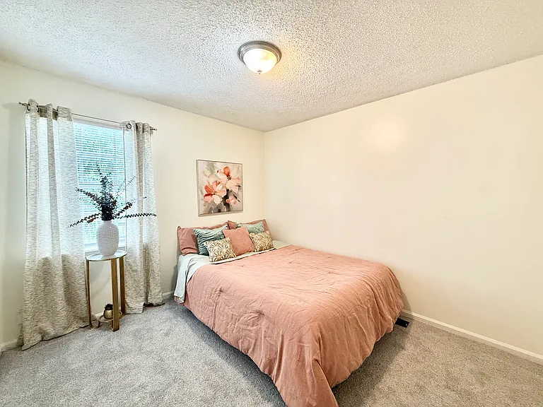 540 Harlem Ave — Photo 17