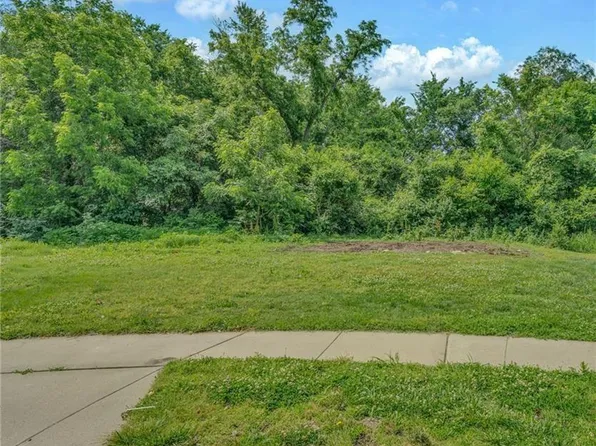 903 Anna Tappan Way, Lawrence, KS 66044