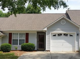 3102 Highbridge Cir, Jamestown, NC 27282