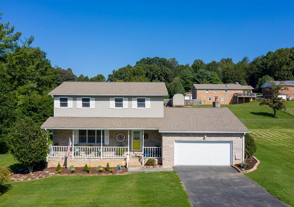 1st image of 111 Tiffany Ln