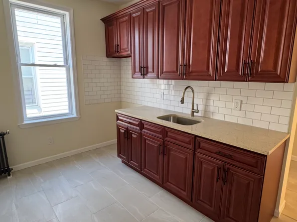 (undisclosed Address), Bronx, NY 10465