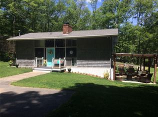 79 Quaker Ln, Scituate, RI 02857