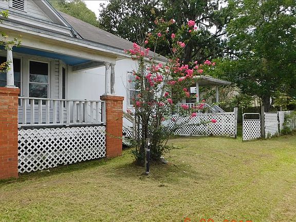 3rd image of 202 Houston Ave NW
