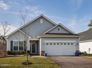 20 Samuel Dr, Barnegat, NJ 08005