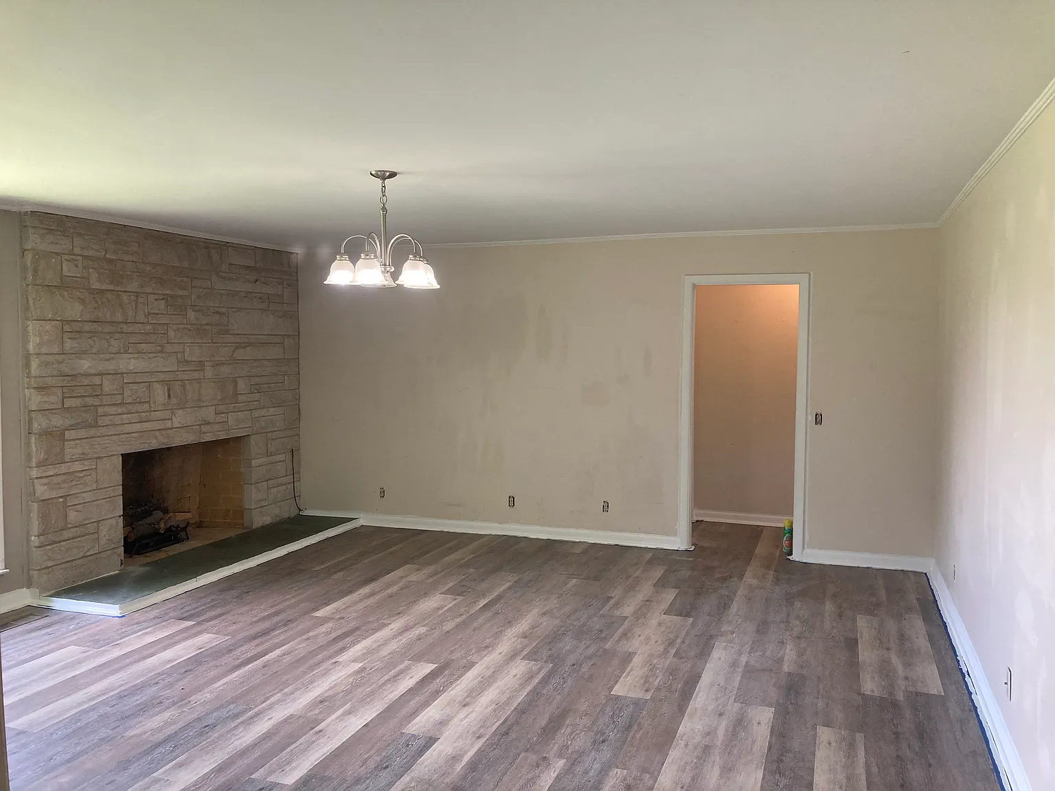 2 bed, 1200 sqft, $925 — Photo 4