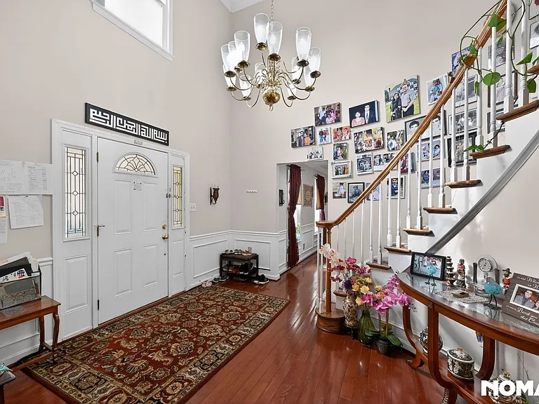13648 Spinning Wheel Dr — Photo 4