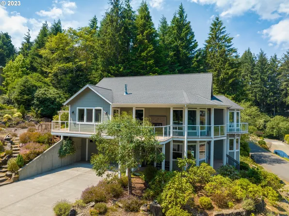 83450 Parkway Dr, Florence, OR 97439