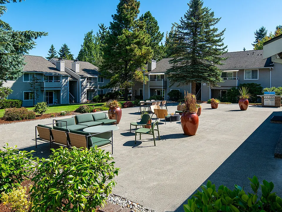 Glenbrook Apartments