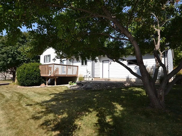 4401 E Oak St — Photo 20