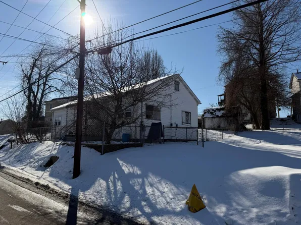 1323 Adams Ave, Clarksburg, WV 26301