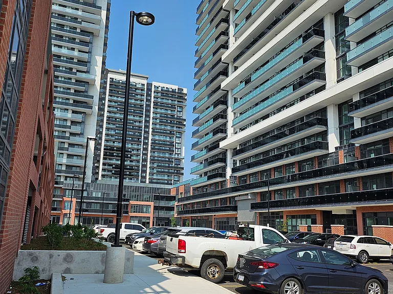 2545 Simcoe St N #1618 — Photo 1