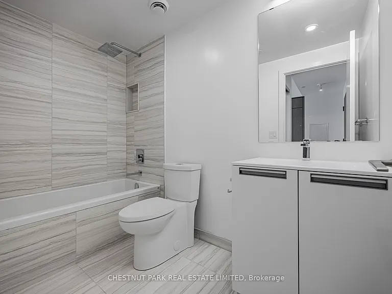 160 Kingsway Cres #703 — Photo 11