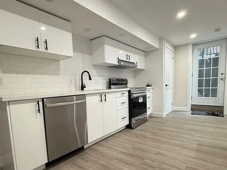 29 Hewitt Pl — Photo 5