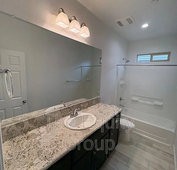 1336 W Porter Ct — Photo 13