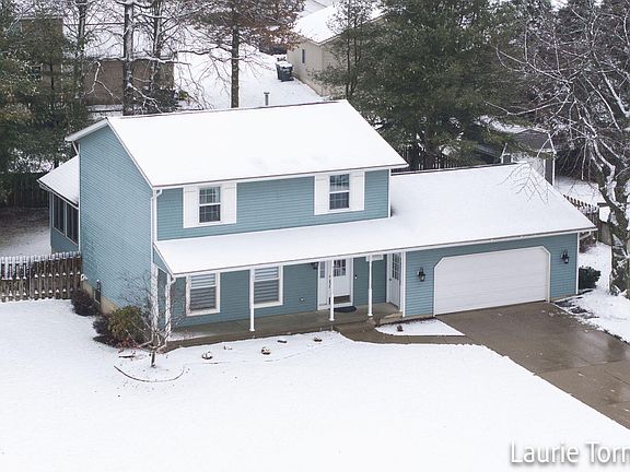 2nd image of 7453 Woodside Dr