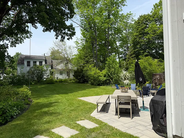 41 Baker St — Photo 11