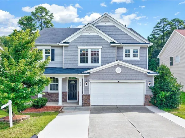 619 Ashburn Ln, Durham, NC 27703