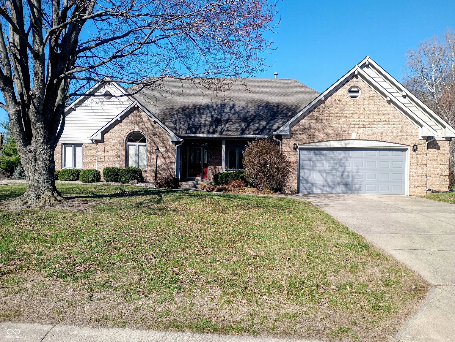 4288 Silver Hill Dr photo 1