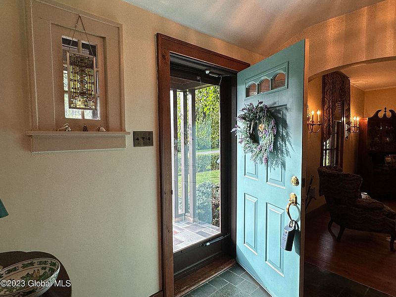4th image of 1500 Baker Avenue
