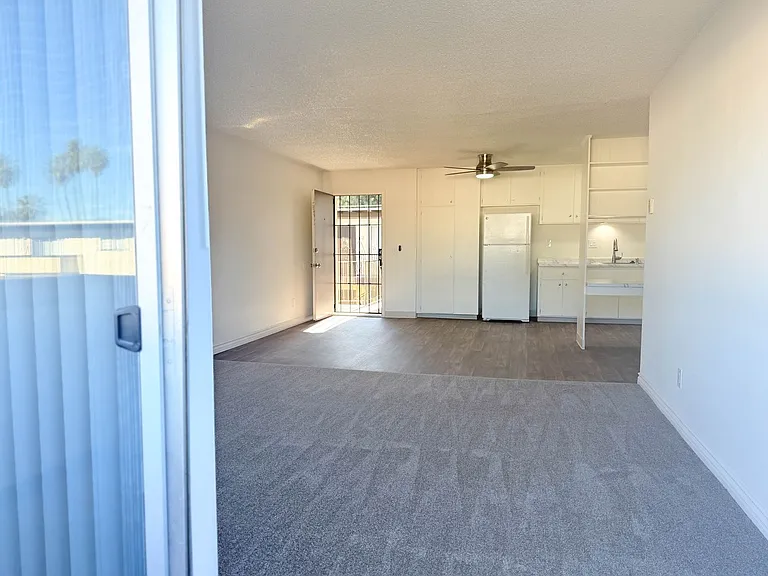 Oak Valley Apartments — Photo 32