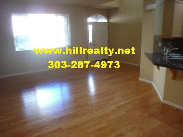 2 bed, 2.5 bath, 1549 sqft, $2,095 — Photo 3