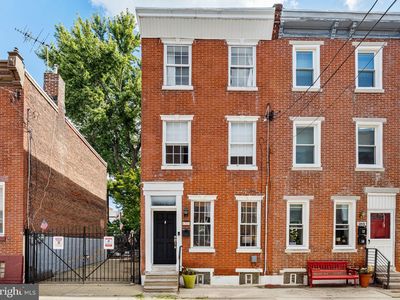 1317 E Eyre St, Philadelphia, PA, 19125