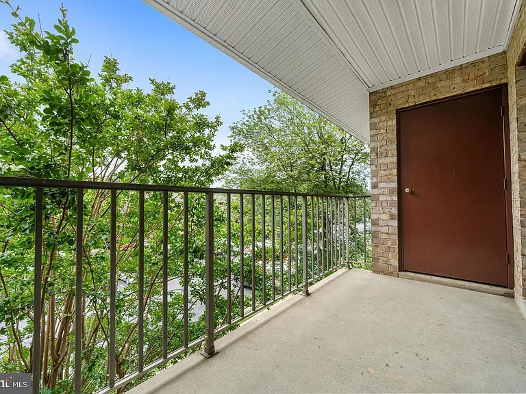 7984 Audubon Ave #203 — Photo 24
