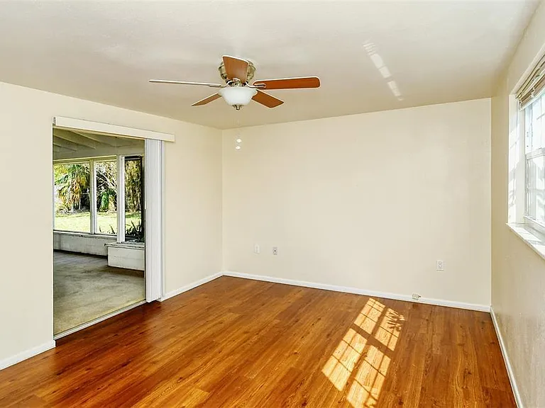 3137 Lockwood Ter — Photo 22