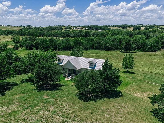 4th image of 3831 Meadow View Ln