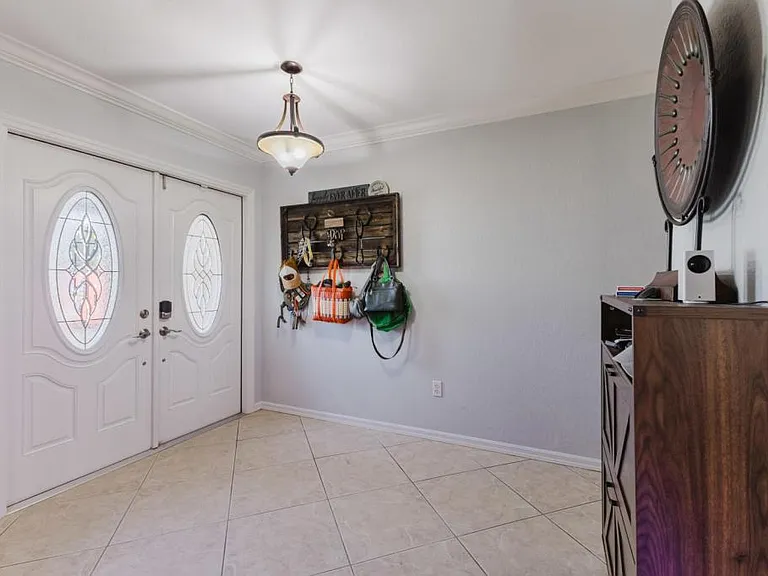 2103 SE 8th Ave — Photo 31