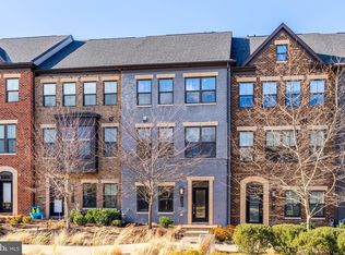 13208 Woodland Park Rd, Herndon, VA 20171