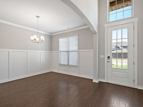 5th image of 707 Kirk Ln