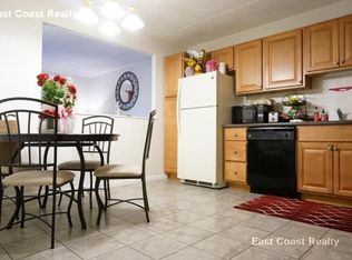 10 Cottage Ct #01D, Newton, MA 02458