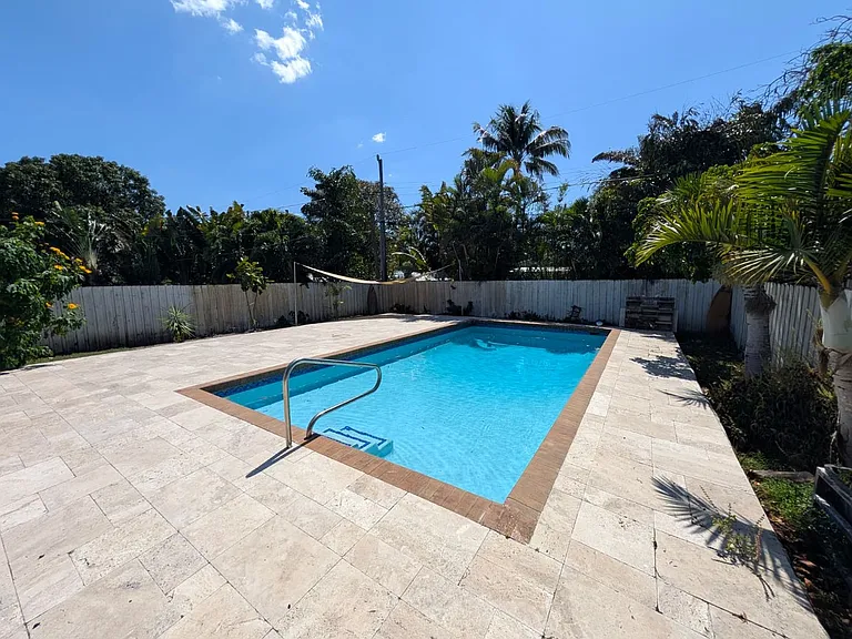 1629 NW 5th Ave — Photo 31