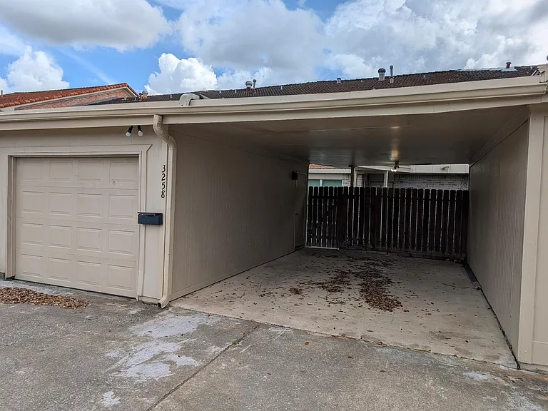 3258 Continental Dr — Photo 14