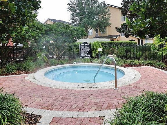 4th image of 10075 N Gate Pkwy #1512
