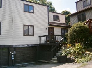 180 Sugar Maple Cir, Washington, PA 15301