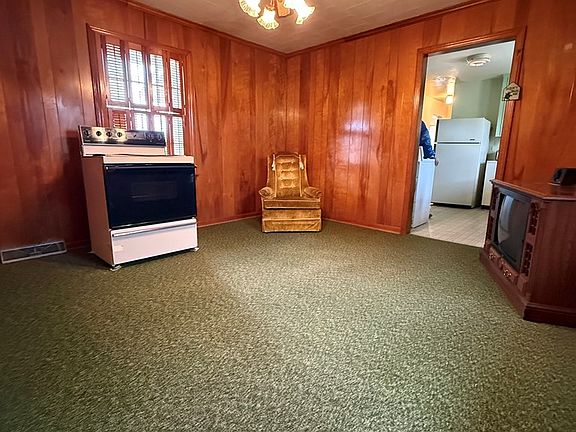 3rd image of 264 Michaux Rd