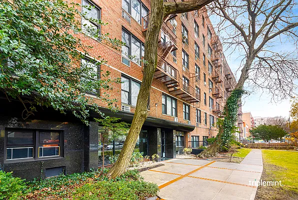 Rented by Triplemint | media 9