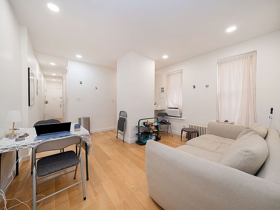 3rd image of 3157 Broadway APT 7