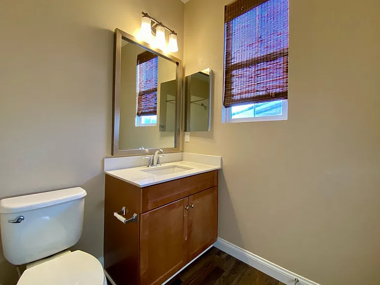 1029 N Citrus Ave — Photo 14