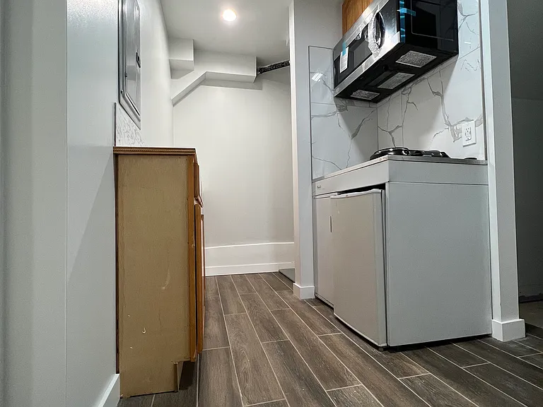 143 W Moltke St — Photo 5