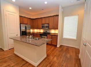 3818 Center St, Houston, TX 77007