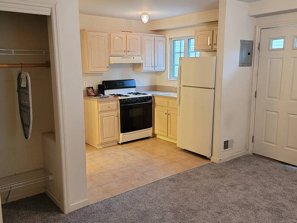 1st image of 7129 Bergen Ct