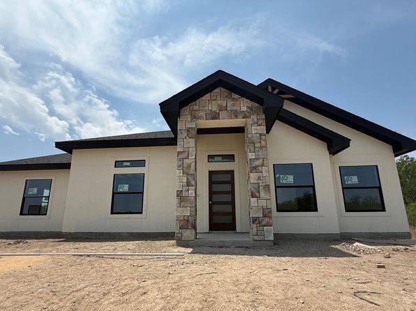 129 Grullo Dr, Eagle Pass, TX 78852