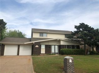 7208 N Norman Rd, Warr Acres, OK 73132